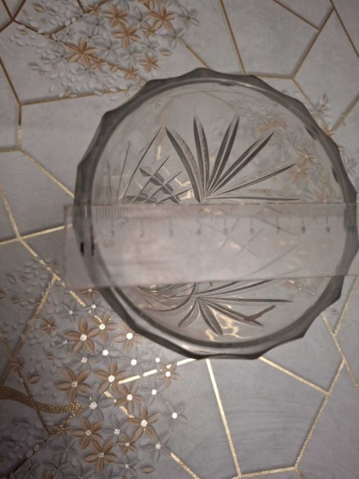 Продается керамическая, хрустальная вазы