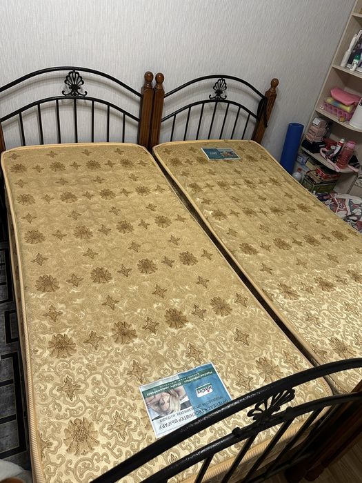 Двухъярусная кровать