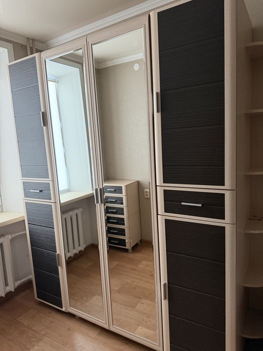 Спальный гарнитур