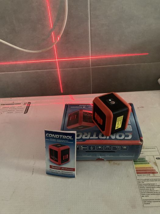 Шуруповерт Bosch и лазерный уровень