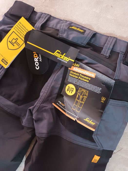 Pantaloni Snickers Workwear noi cu eticheta