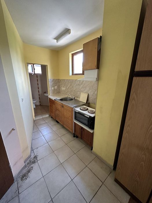 Продава се Едностаен апартамент в Бургас, Лазур - 34 кв.м за 2074 €/кв.м - Снимка #2