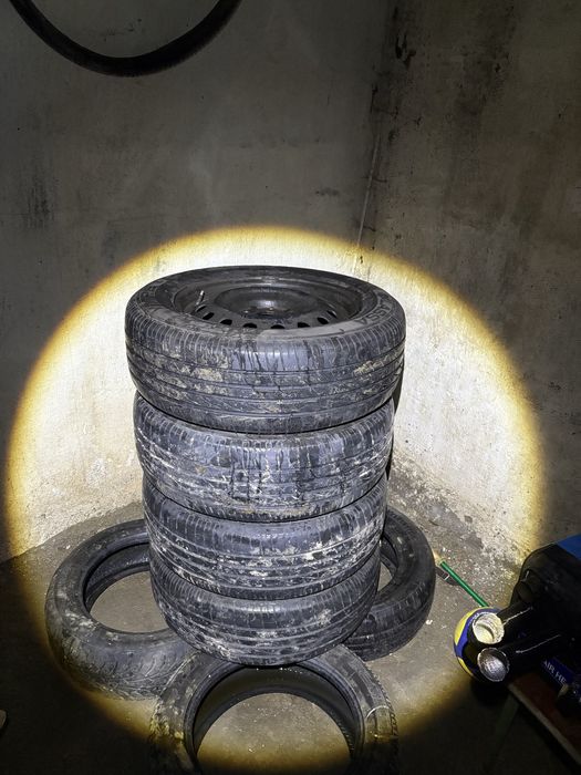 Шины летние 16 на штампе