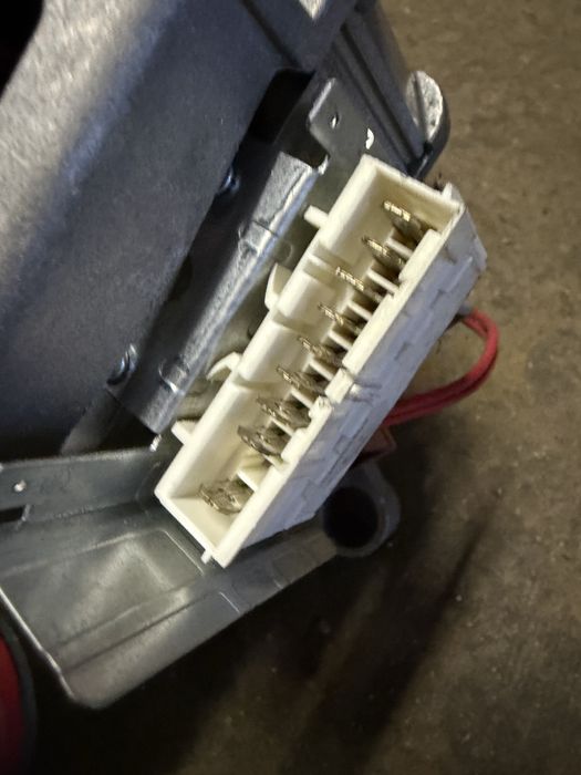 Motor Heinner UMT4509.05 mufa 9 pini