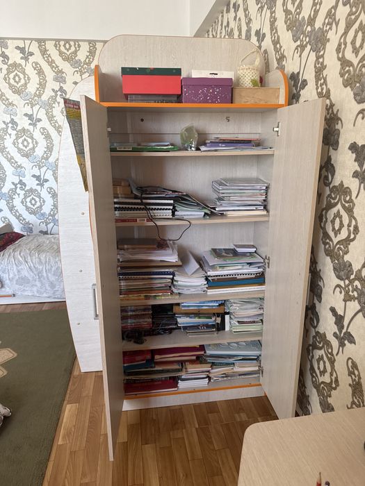 Детская двухярусная кровать