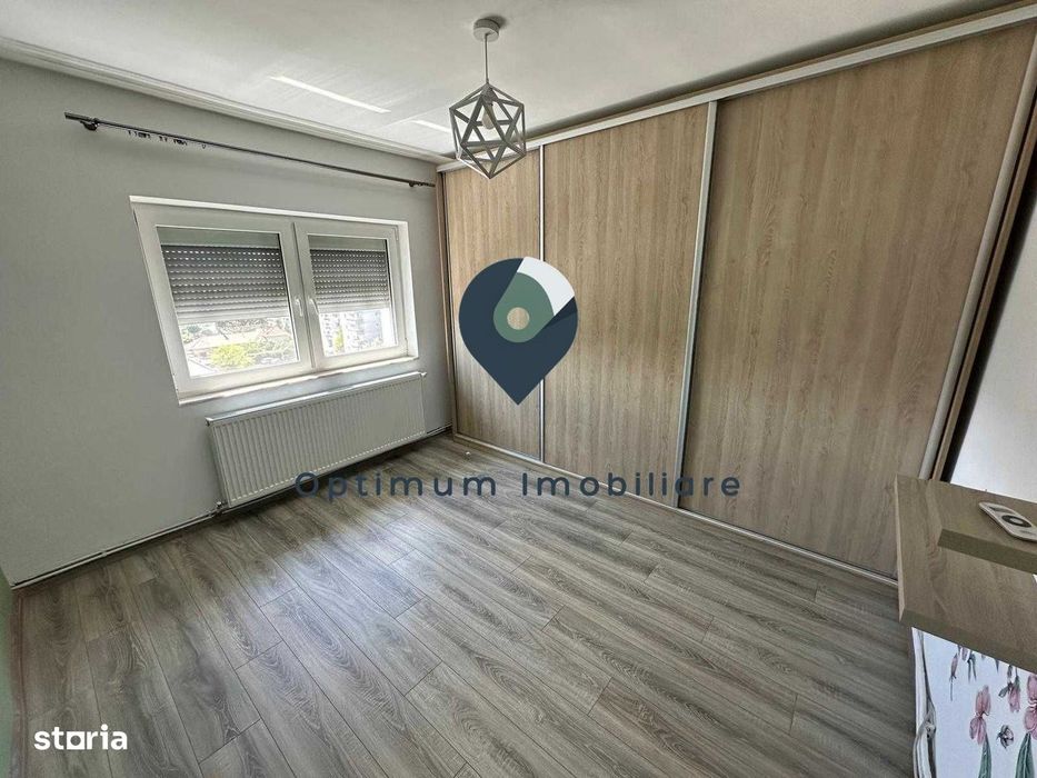 Apartament cu 3 camere, 2 bai in Manastur, zona Piata Flora ! — fotografia 1