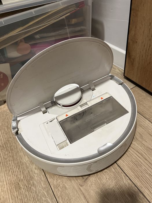 Робот-пылесос Roborock S5 (Xioami)