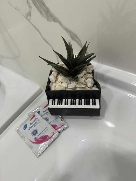 Драм театр ул Абая 26/2 Часы ,сутки