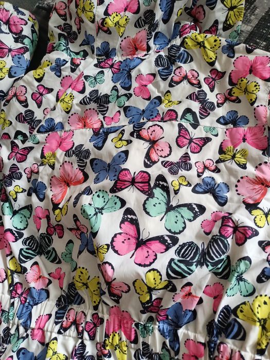 Плащ/новый/на девочку /4-5-6-7класса/