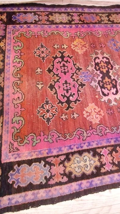 Продаётся ковёр ручной работы