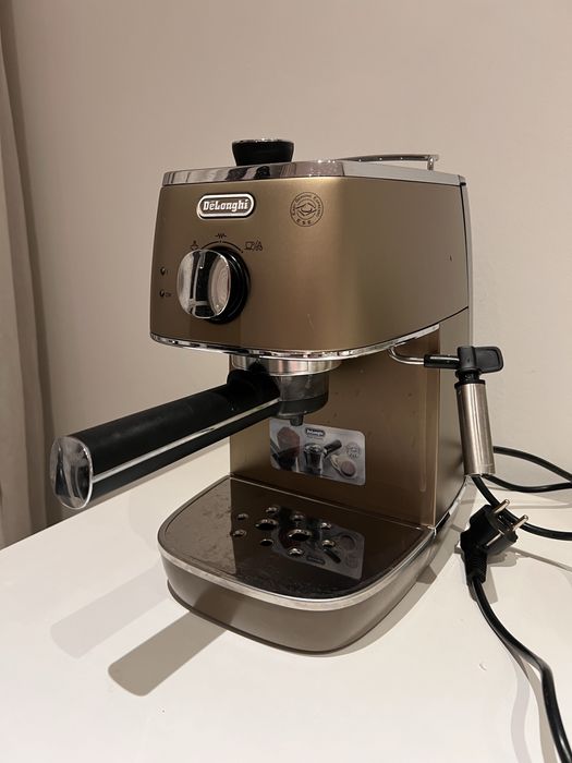 Кофемашина Delonghi
