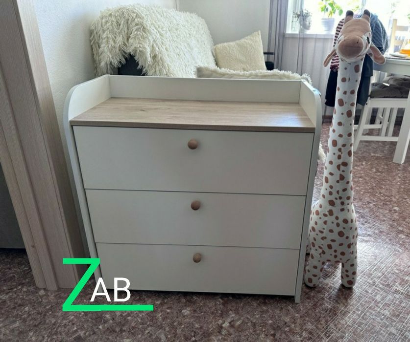 Комод для детей с ящиками.