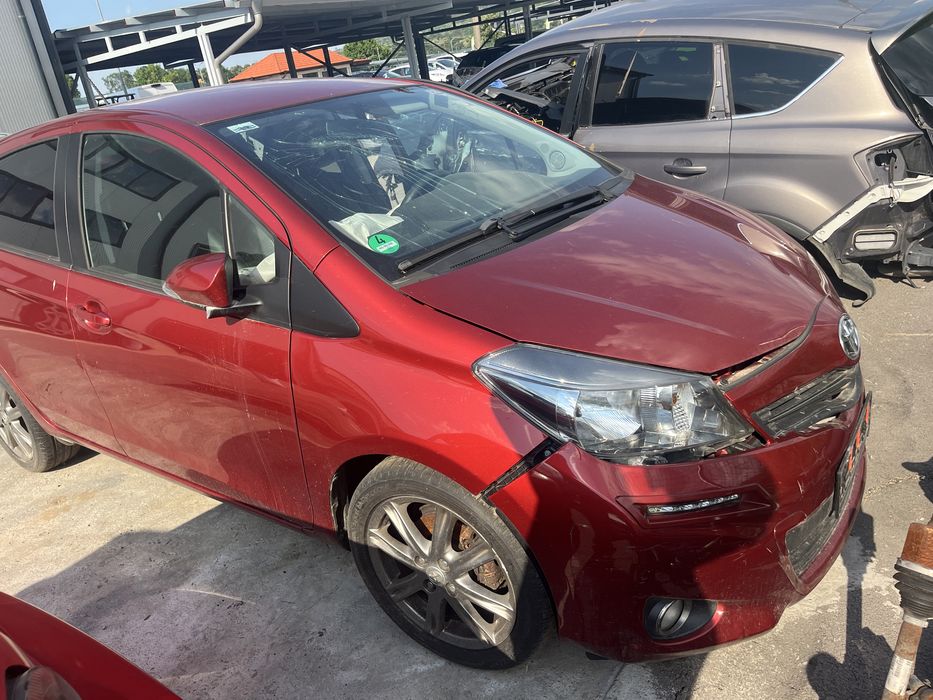 Toyota Yaris 2014 1.3 бензин За части!