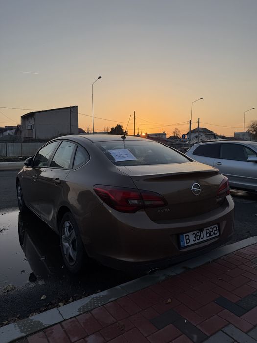 OPEL ASTRA J 1.4 turbo GPL (140 cai)