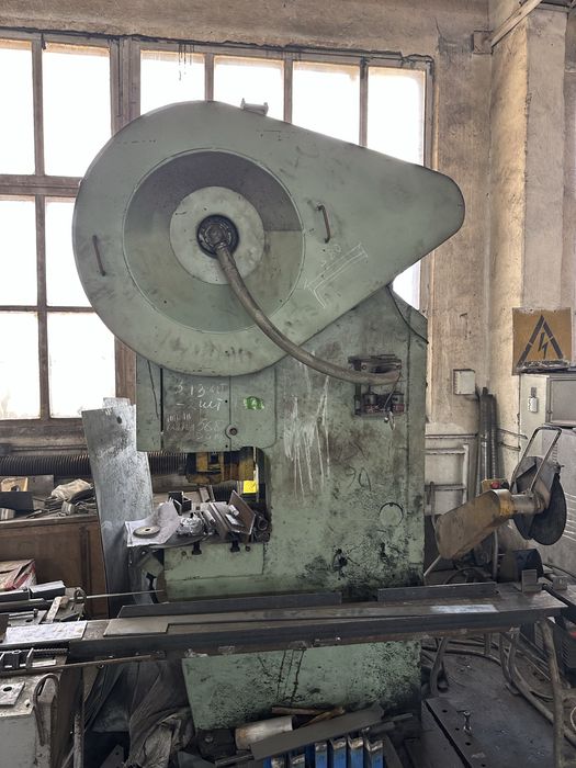 Продам Пресс кривошипный КД2126Е