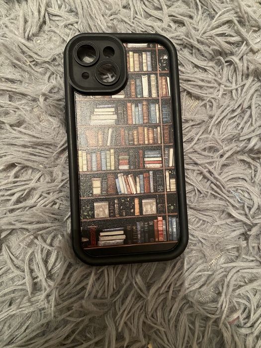 продам чехлы для айфон 15