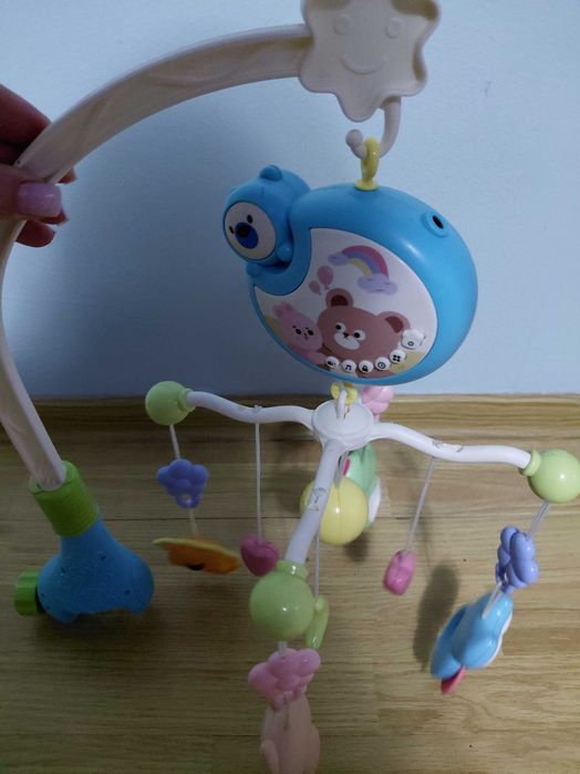 Carusel muzical pentru patut