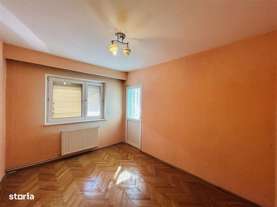 Apartament 3 camere de vânzare – 76 mp + 2 balcoane – zona Siretului