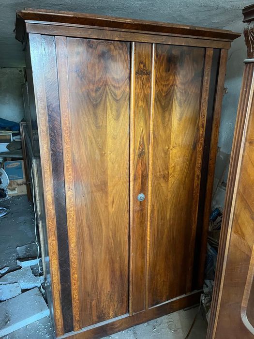 6 Dulapuri antice lemn masiv