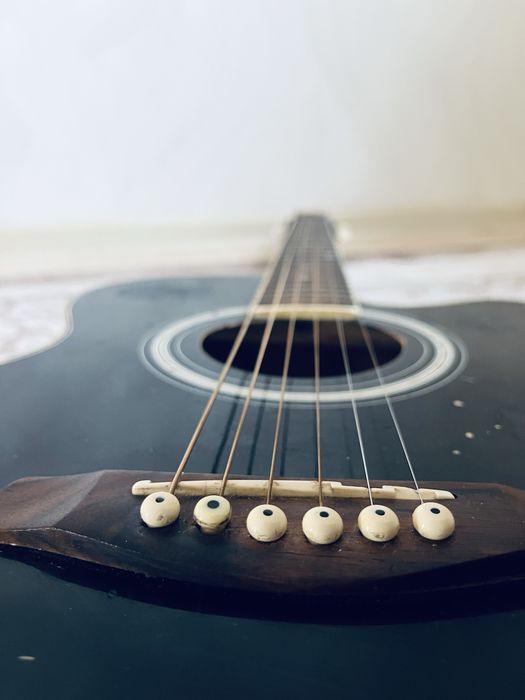 Гитара  Levinson LW-150C.