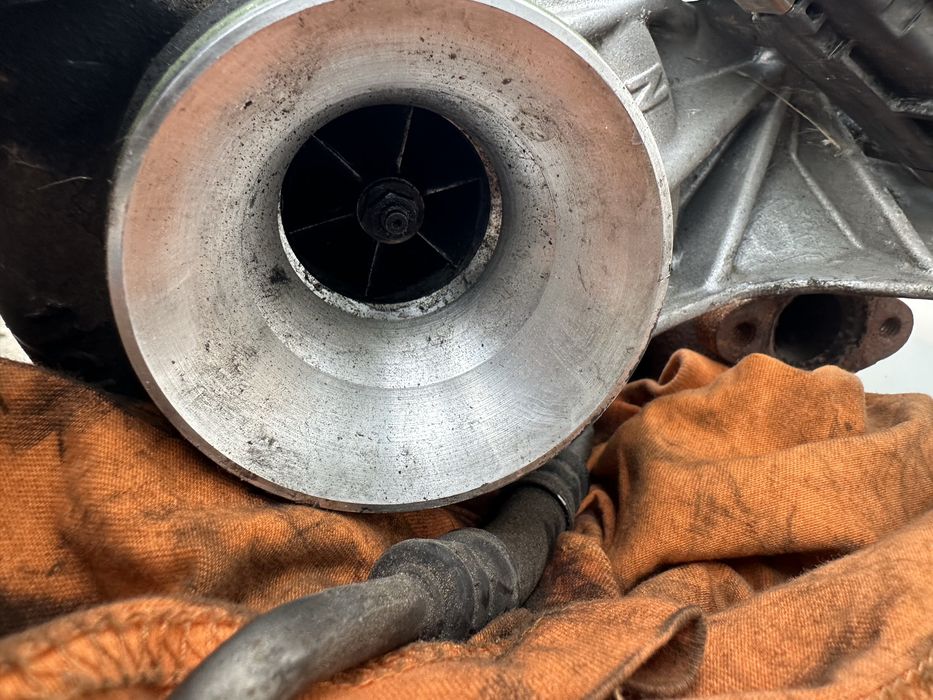 Турбо компресор турбина TF035HL6BS-09GFT за BMW 2.0tdi N47D20C