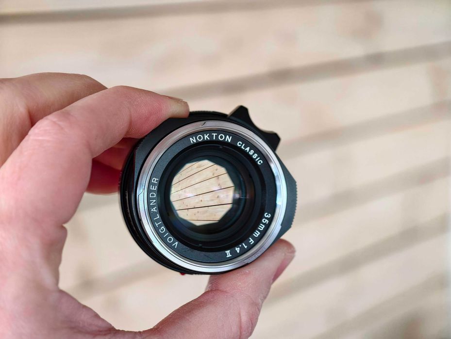 Voigtländer Nokton 35mm f/1.4 MC VM II Leica M black