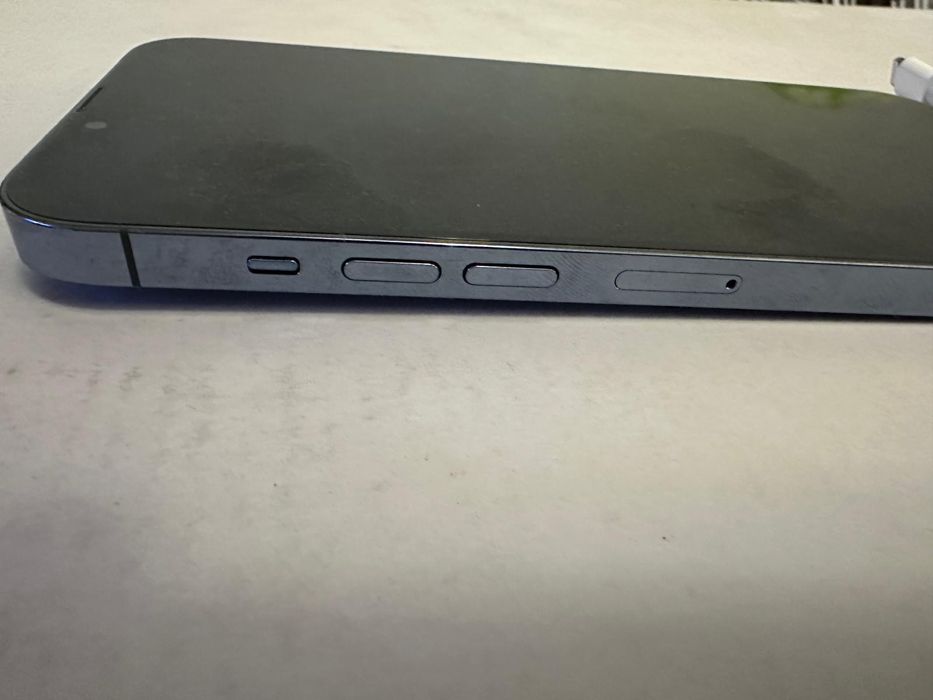 Iphone 13 pro. Max impecabil cutie  + cablu original