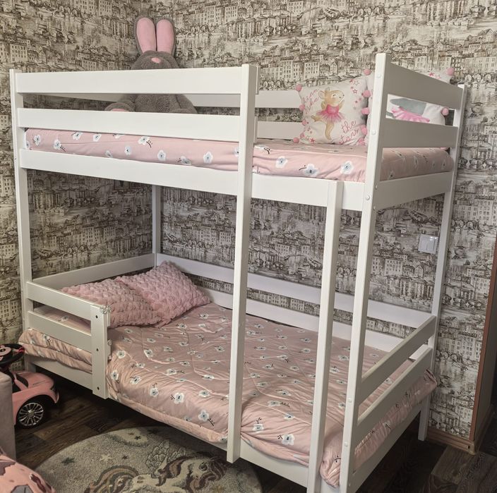 Продам двухъярусную кровать