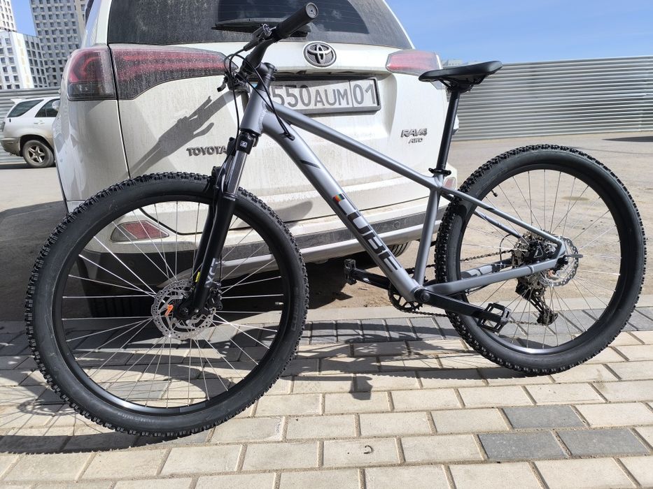 Продам горный велосипед Cube Aim Race S 2025