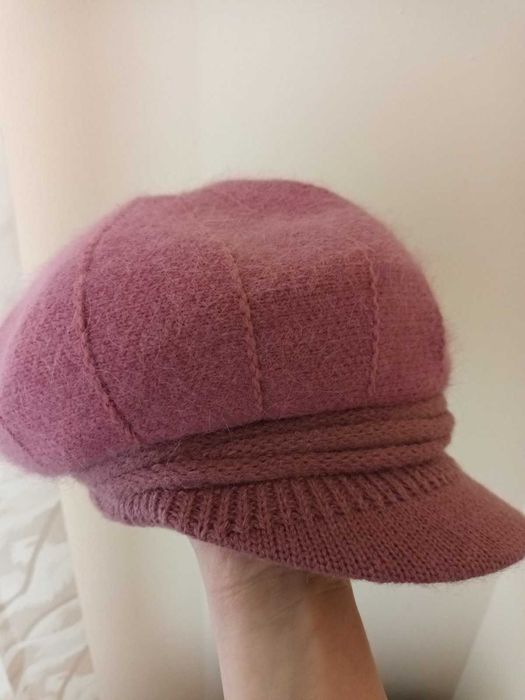 НОВА дамска шапка тип каскет, Спиди/лично предаване