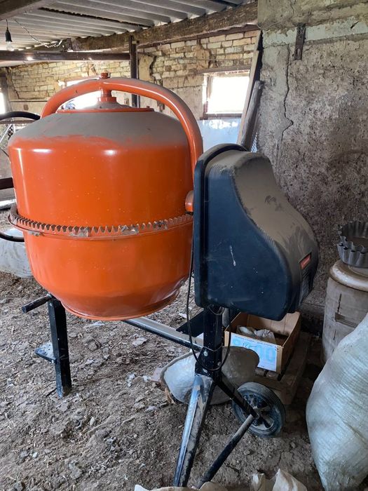 Бетономешалка ALTECO БС 180С