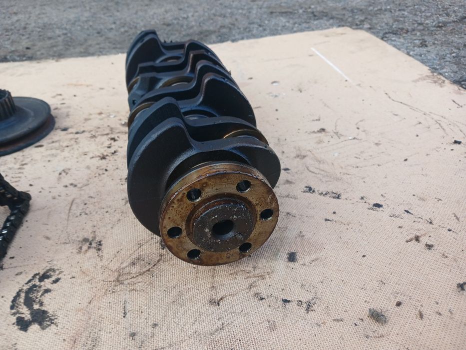 Каленвал Фольксваген Гольф2 объем 1,3