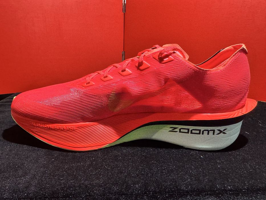 Оригинални! Nike ZoomX Vaporfly Next% 4 - 49.5 Shoemag