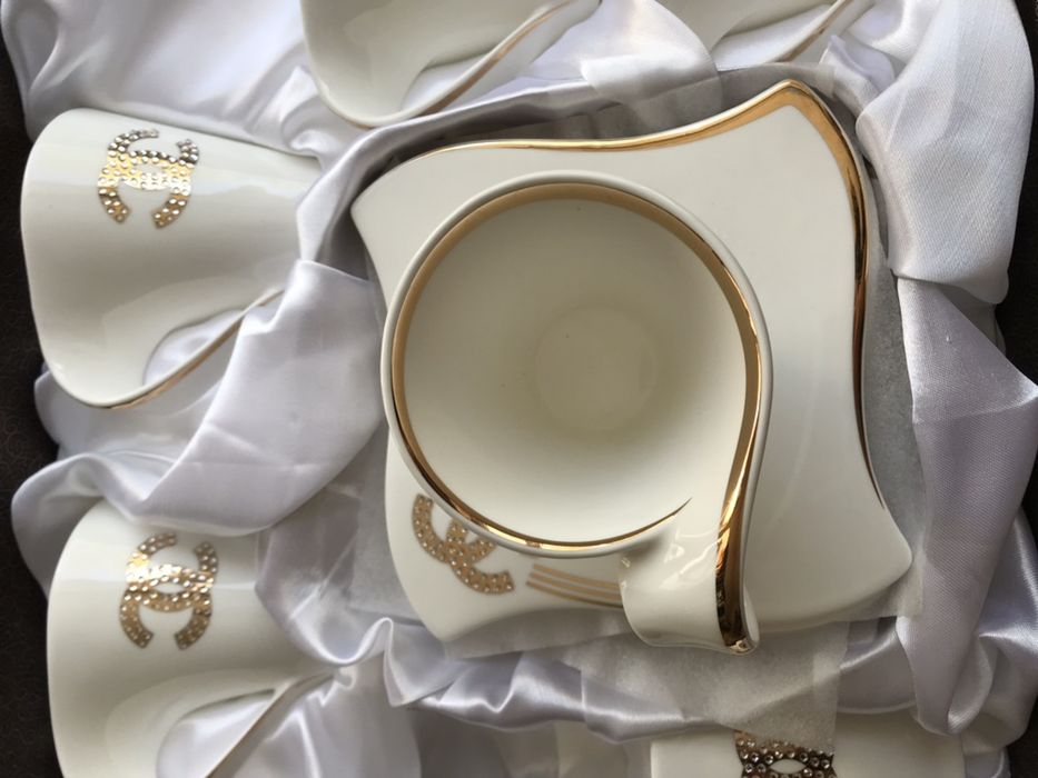 Продам Чайный сервис Laretti chanel