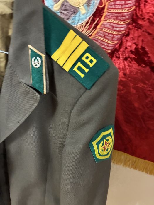 Продаю китель пограничной войск