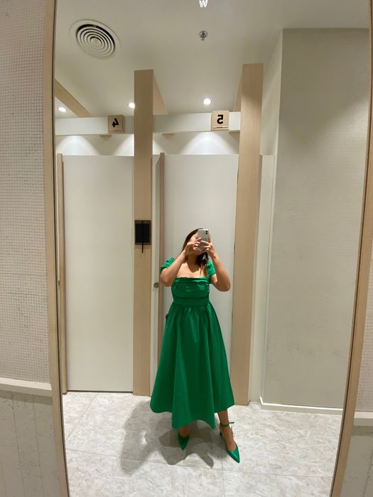 Новое платье покупала в ОАЭ