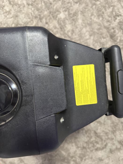 Vând boxa AKAI  nu are probleme