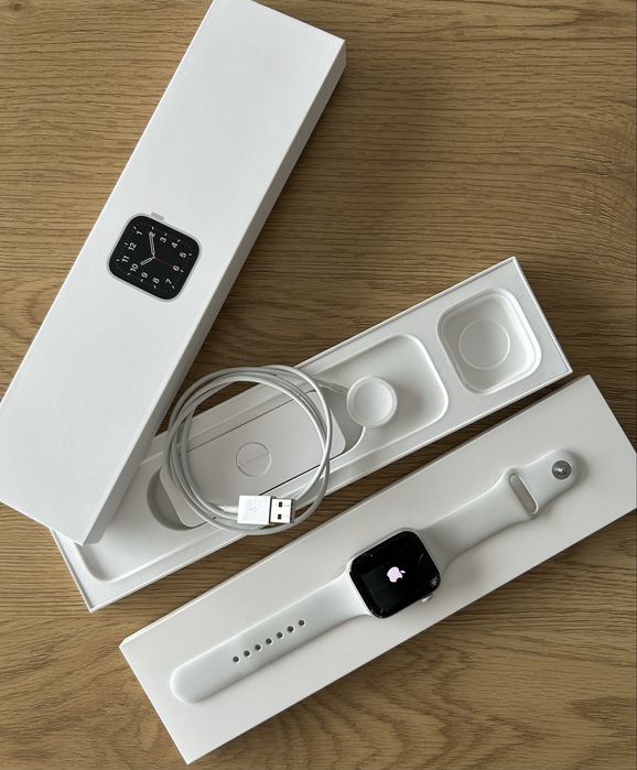 Vand smartwatch Apple din 2020