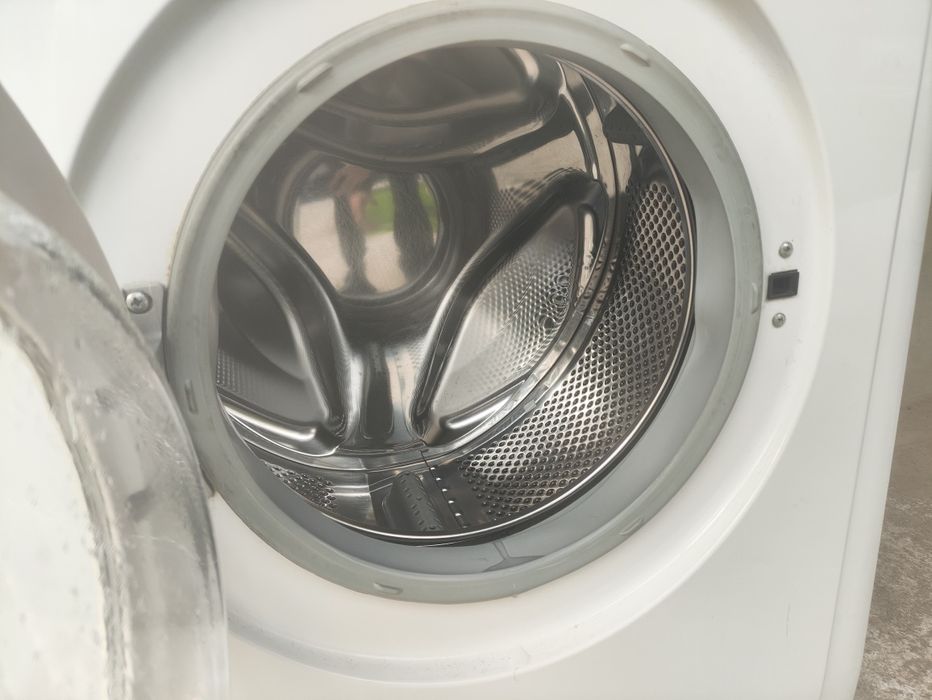 Кирмошина сотилади