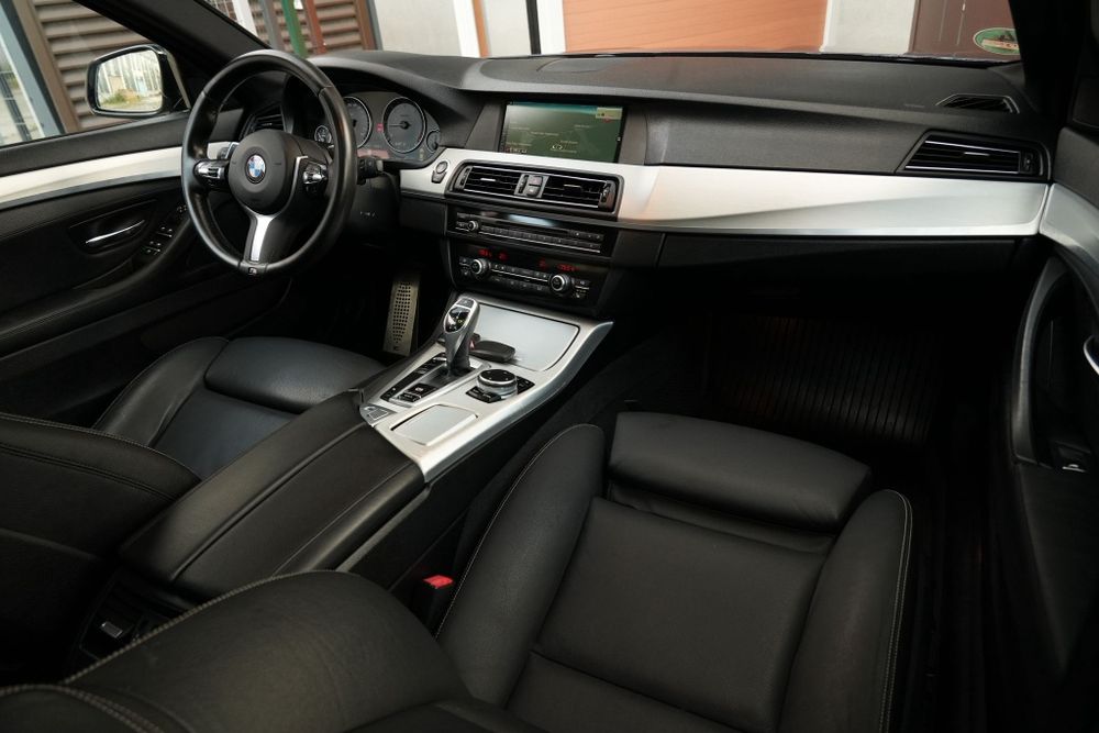 Bmw 525D xDrive 2015 Euro 6 218cp • 12 Luni Garantie Motor Cutie Diferential • Distributie Noua cu Acte doveditoare • Istoric Complet In Reteaua BMW