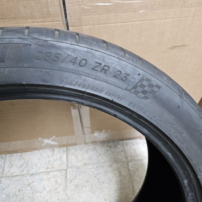 Michelin pilot sport 4s - dot 27/2023 - 23"