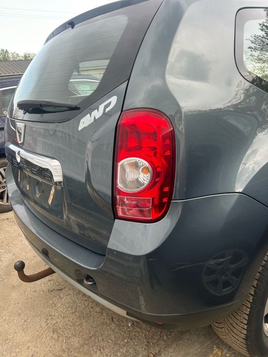 Aripă dreapta spate Dacia Duster