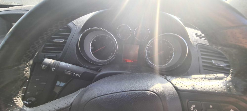 Opel Insignia, на части.