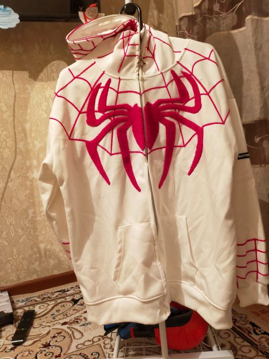 Продам зип худи новый