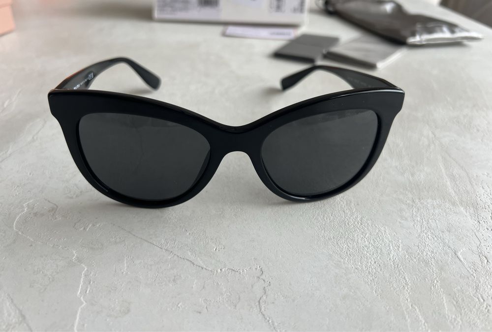 Слънчеви очила Miu Miu оригинални!