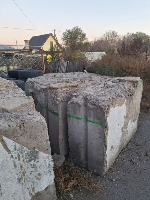 Продам стеновые блоки чемоданы