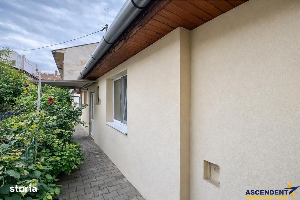 FILM& Tur 3D!Casa cu 4 camere si curte, Central, Targu Mures.