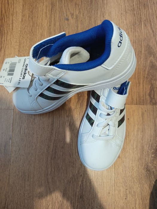 Нови маратонки за момче