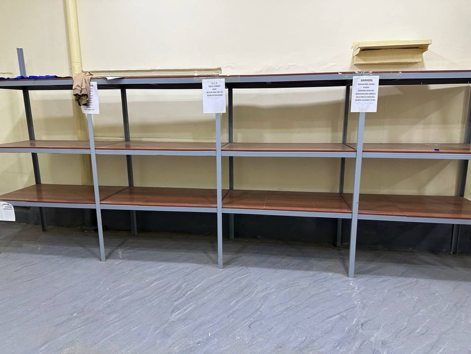 Продаются стеллажи