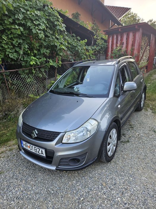 SUZUKI Sx4